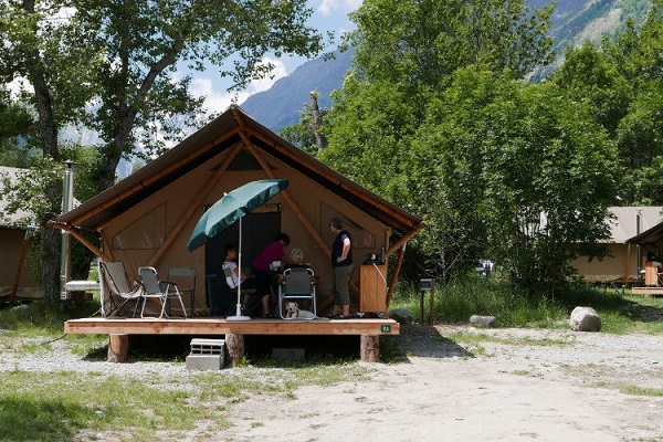 /campings/francia/provenza-alpes-costa-azul/altos-alpes/Huttopia Vallouise/camping-vallouise-1546511487-xl.jpg